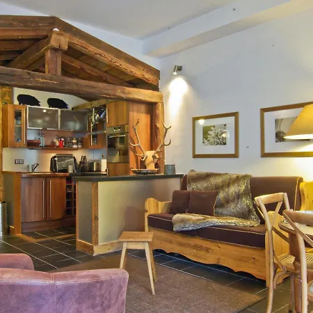 Superbe Pour 4, Balcon, Vue Mont Blanc - Fr-1-343-209 *